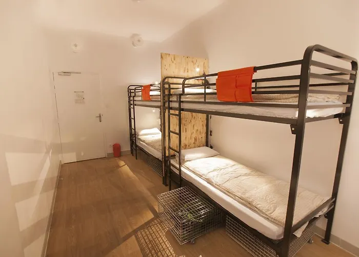 Dormitory Room Mixed